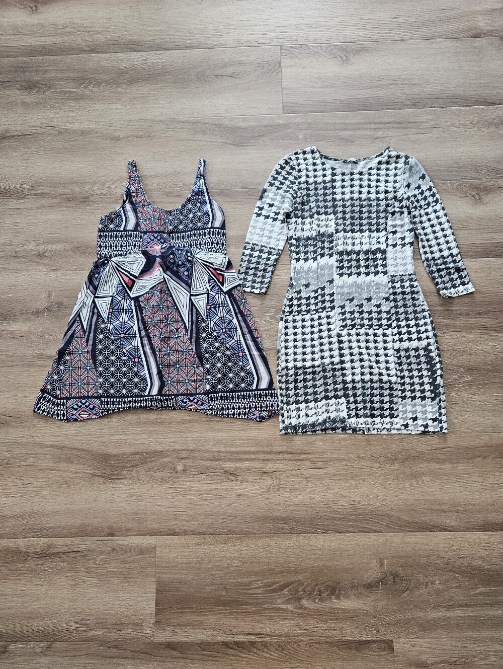 Bundle Of Women's Clothing Size Small - Picture 7 of 9